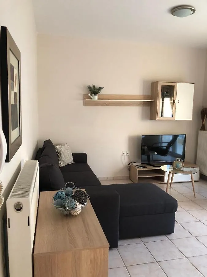 Nana Apartments Peraía